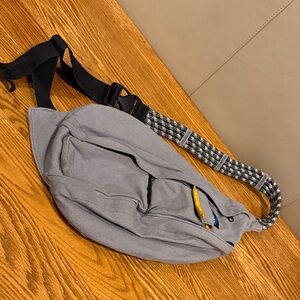 Kavu Grey Rope Sling Bag
